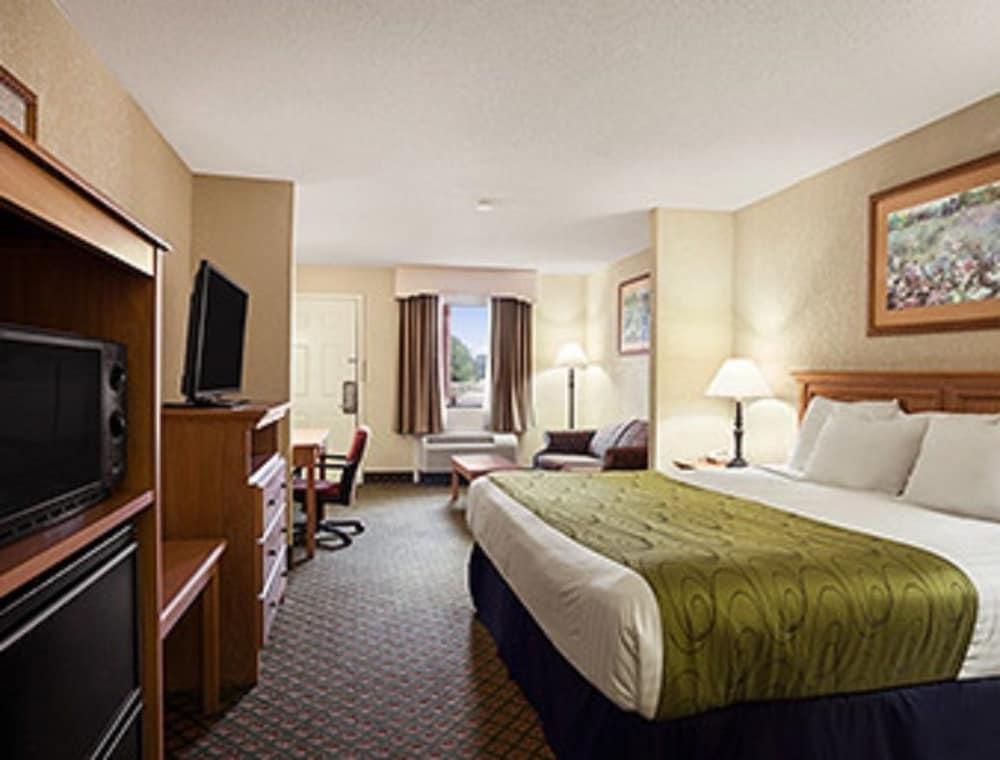 Days Inn & Suites By Wyndham Stuttgart Eksteriør bilde