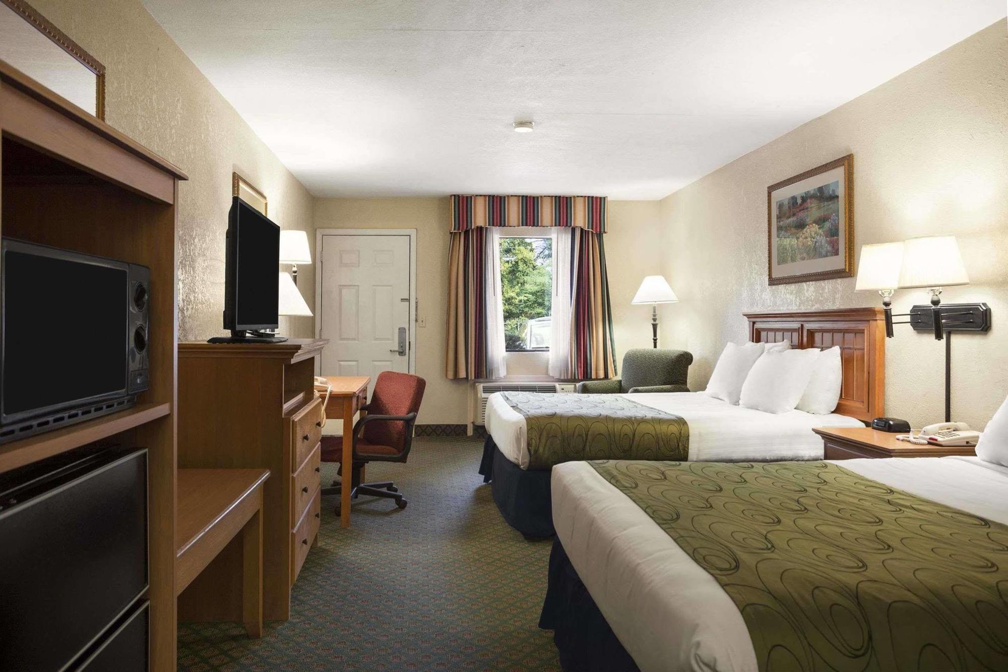 Days Inn & Suites By Wyndham Stuttgart Eksteriør bilde